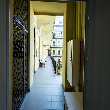 New A C Studio With View Of The Synagogue Budapest Exteriör bild
