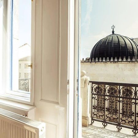 New A C Studio With View Of The Synagogue Budapest Exteriör bild